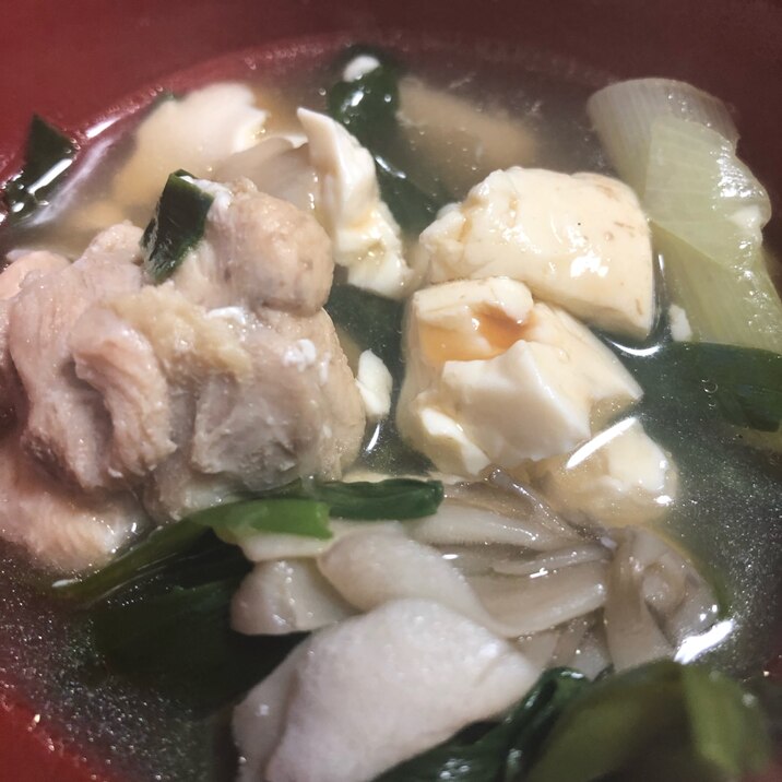 鶏肉と豆腐のスープ